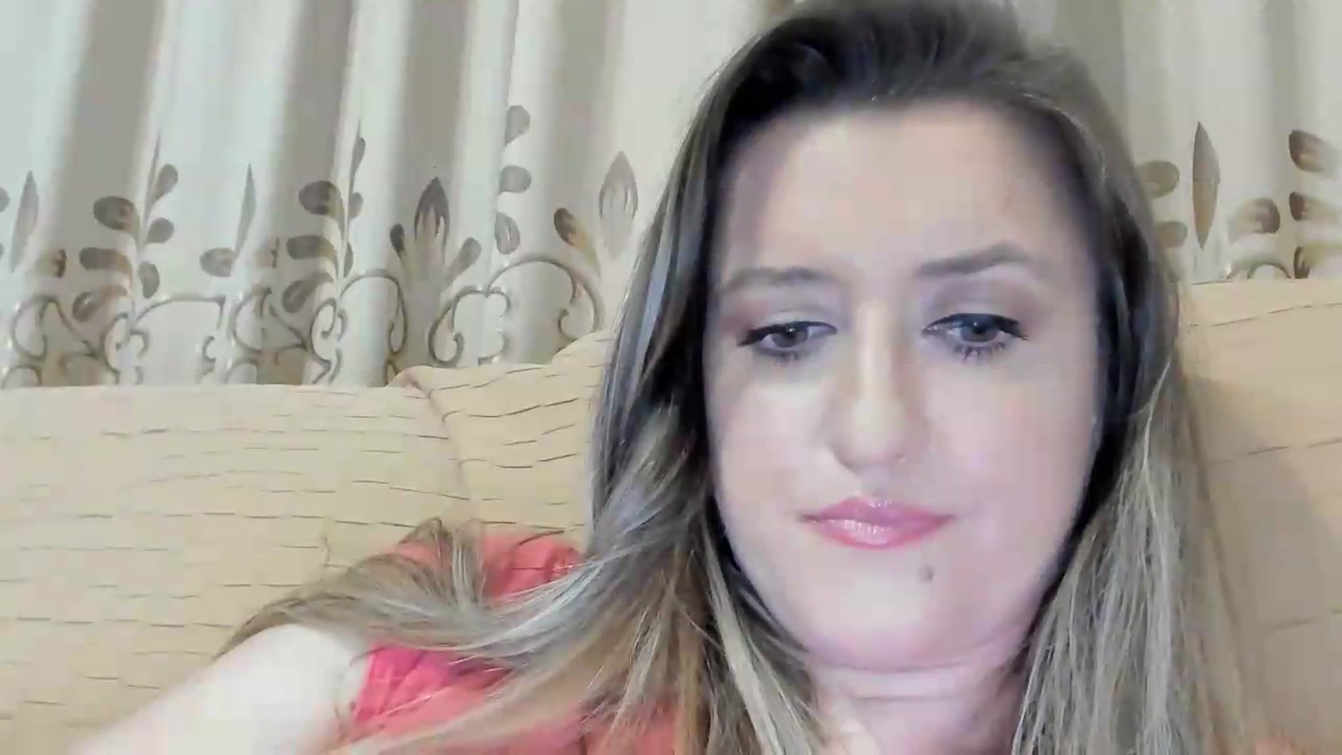 Gallery image thumbnail from BestDream's myfreecams stream on, 07/18/2026, 22:53 image 4 of 20