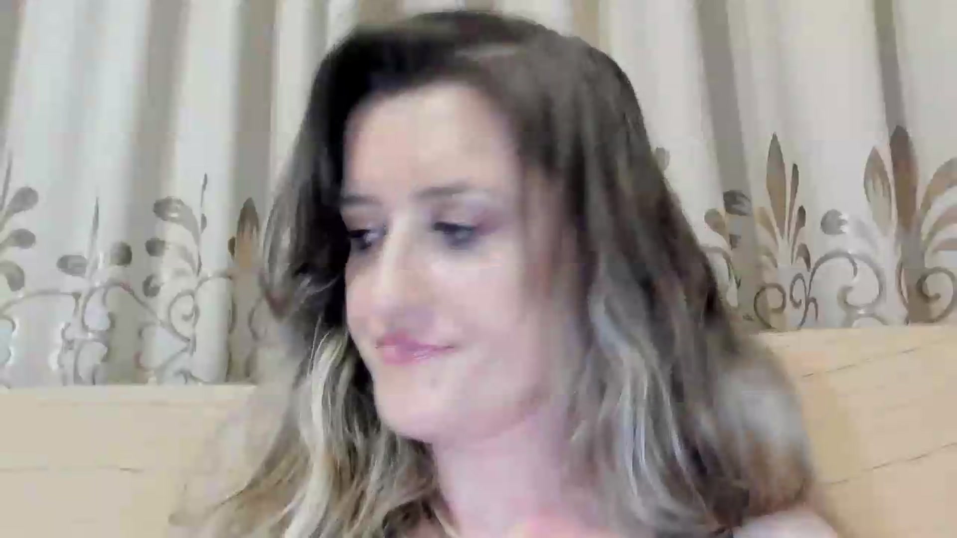 Gallery image thumbnail from BestDream's myfreecams stream on, 07/19/2026, 22:10 image 15 of 20