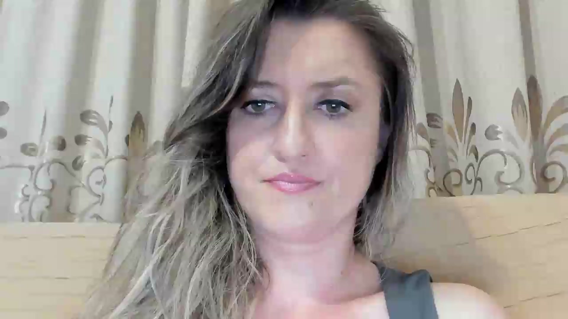 Gallery image thumbnail from BestDream's myfreecams stream on, 07/19/2026, 22:29 image 1 of 20