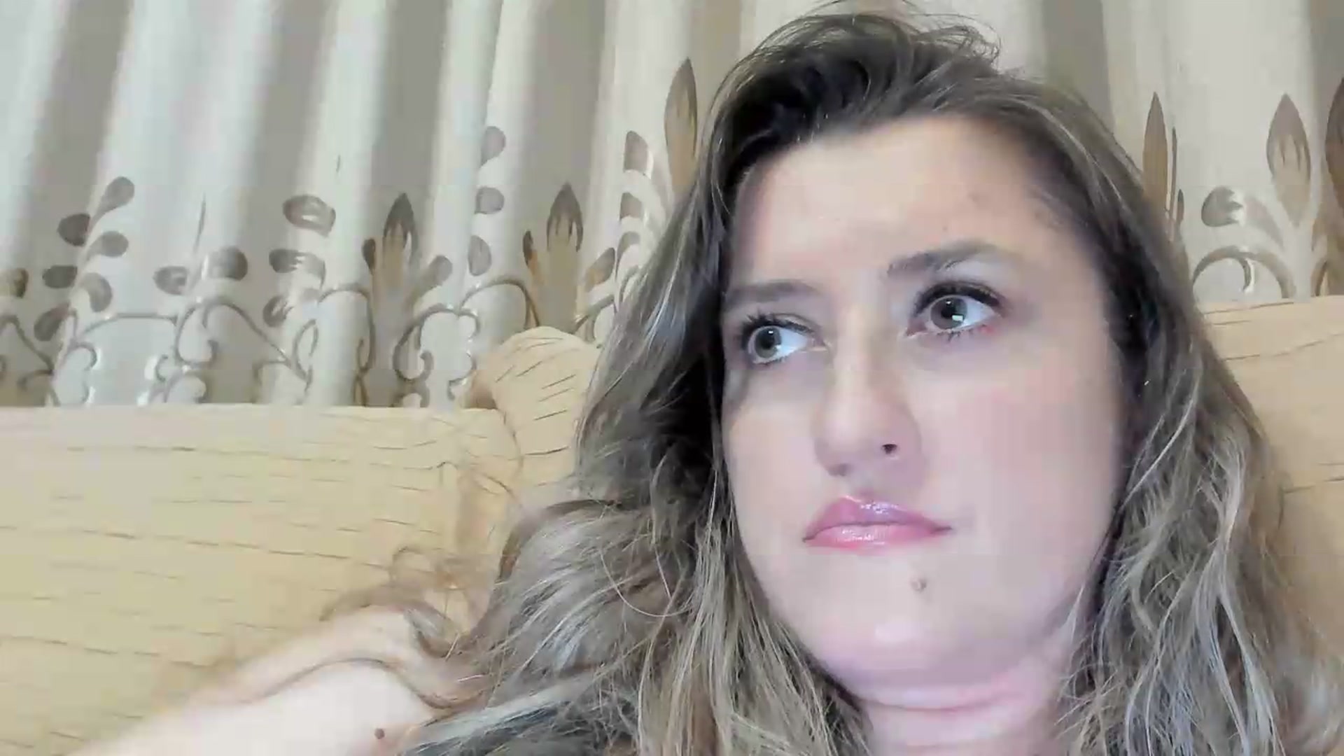Gallery image thumbnail from BestDream's myfreecams stream on, 07/20/2026, 24:22 image 17 of 20