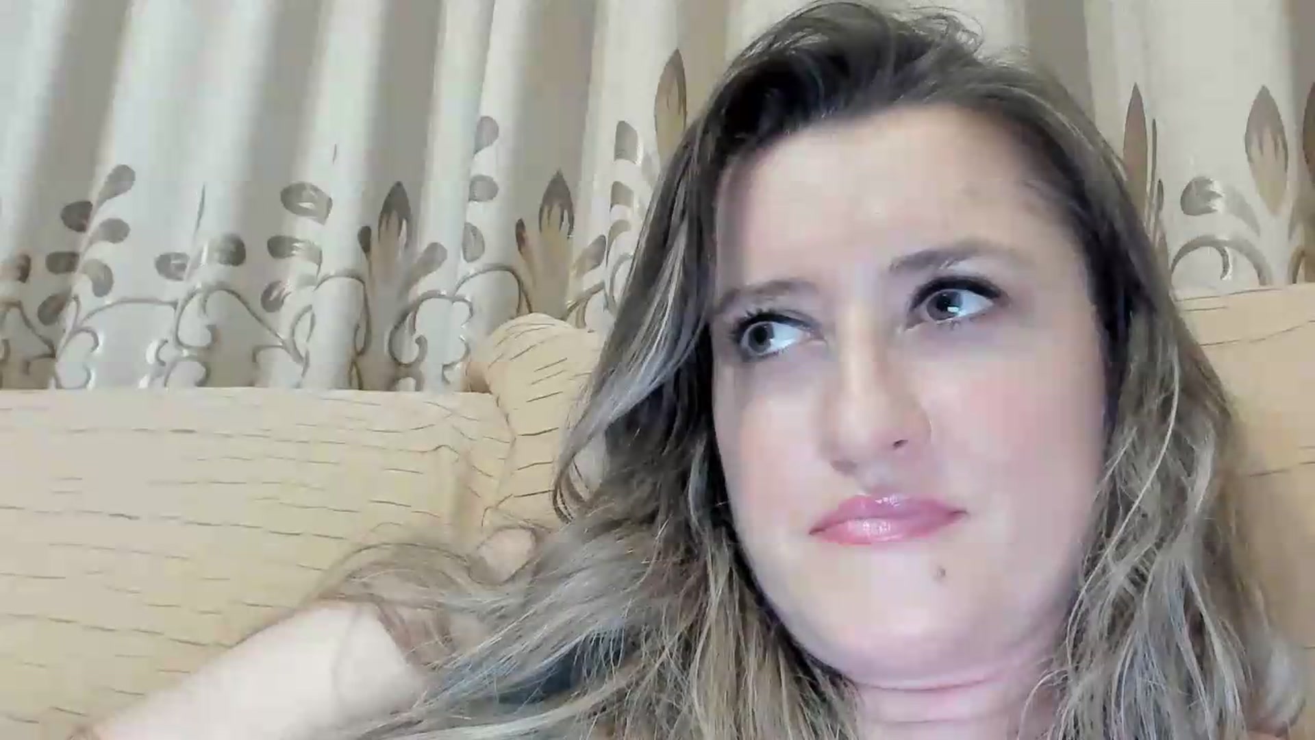 Gallery image thumbnail from BestDream's myfreecams stream on, 07/20/2026, 24:22 image 14 of 20