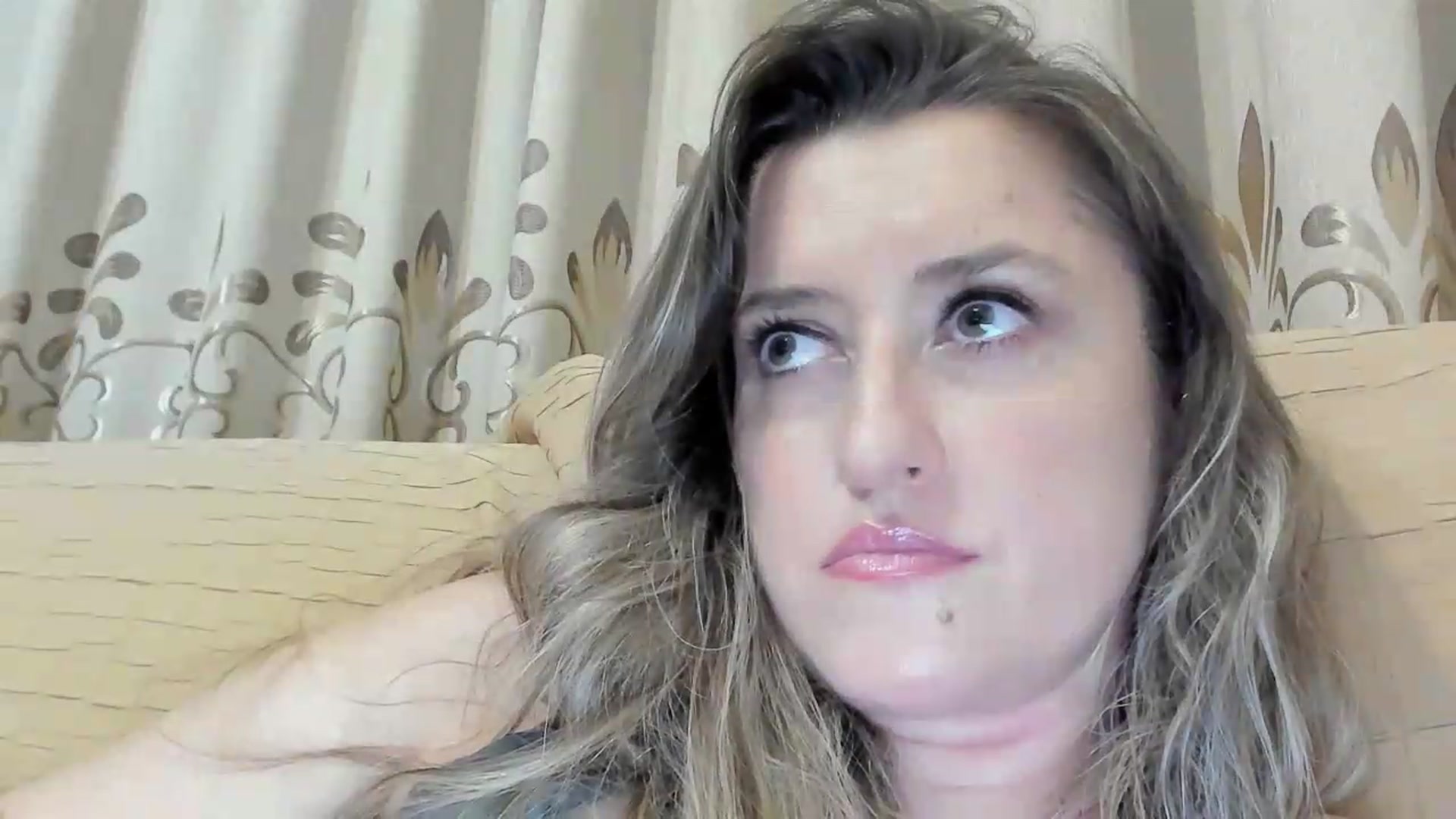 Gallery image thumbnail from BestDream's myfreecams stream on, 07/20/2026, 24:22 image 19 of 20