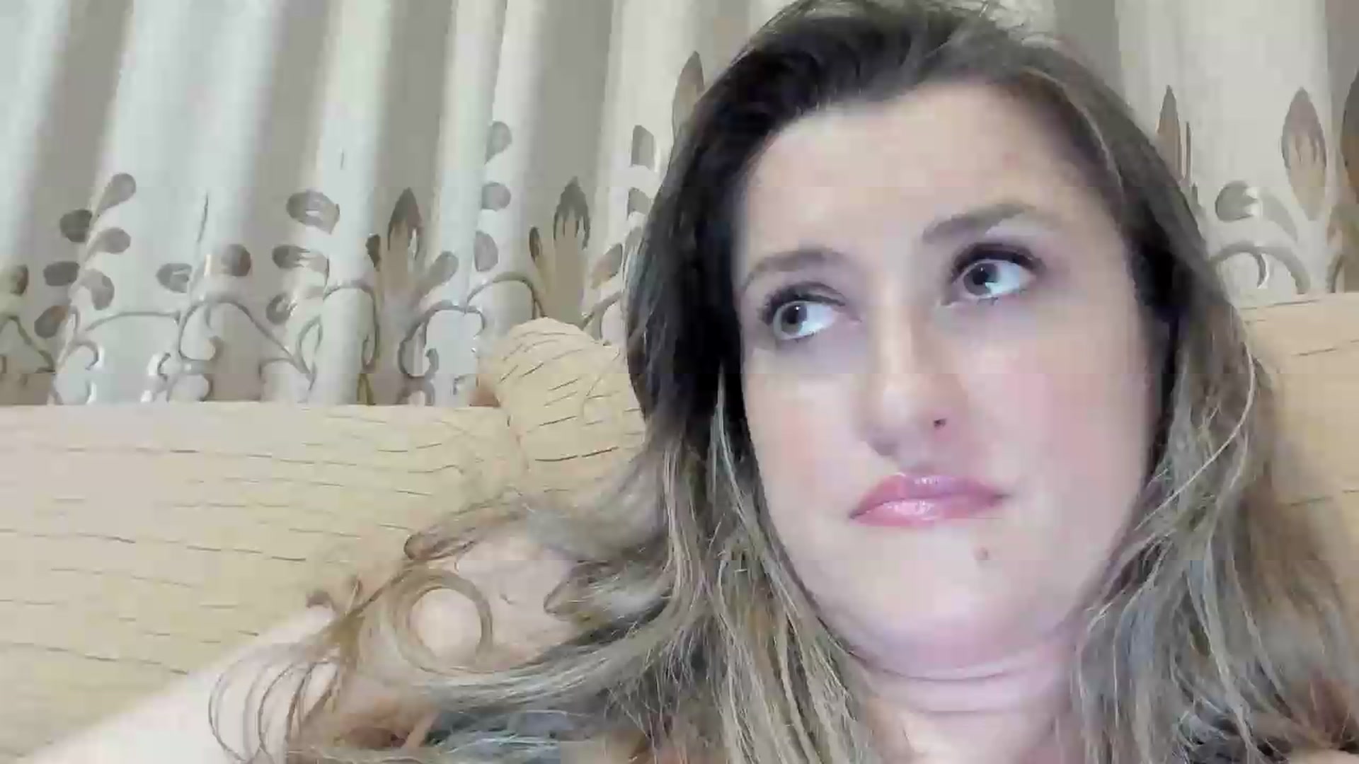 Gallery image thumbnail from BestDream's myfreecams stream on, 07/20/2026, 24:49 image 19 of 20
