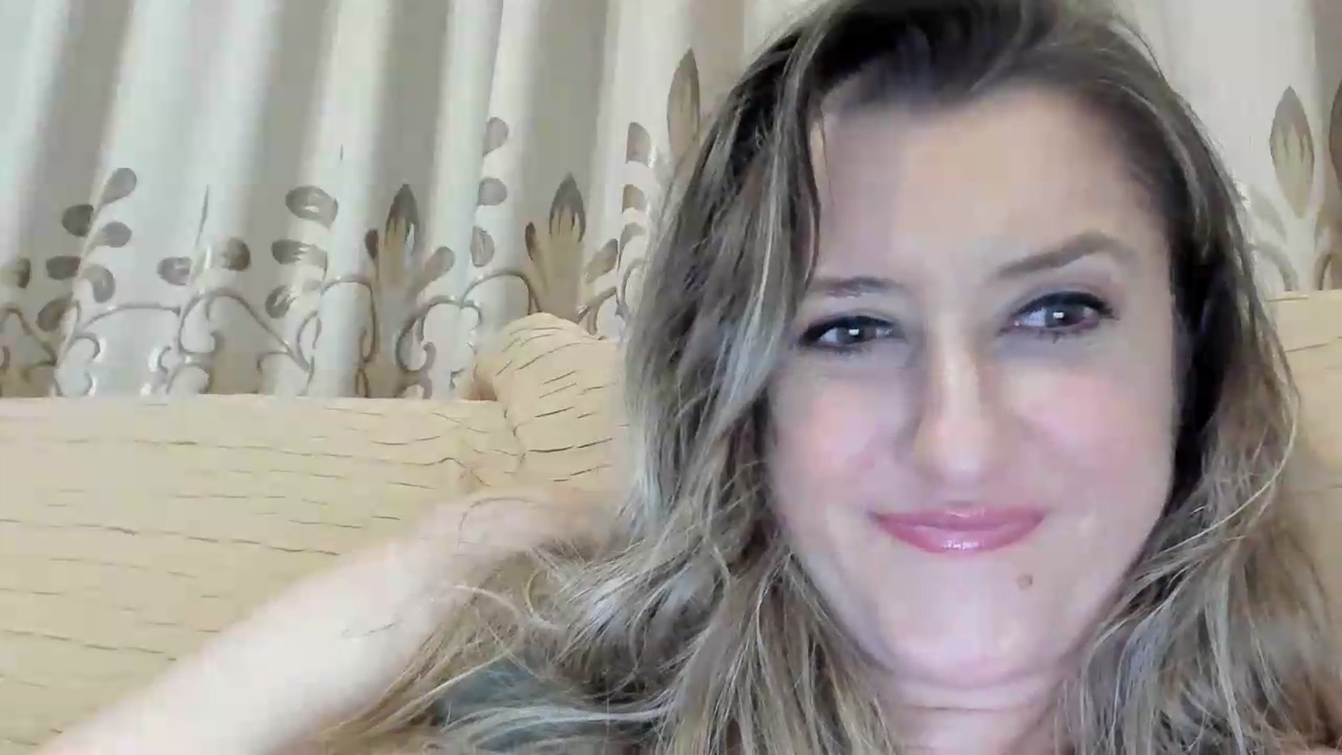 Gallery image thumbnail from BestDream's myfreecams stream on, 07/20/2026, 24:49 image 18 of 20
