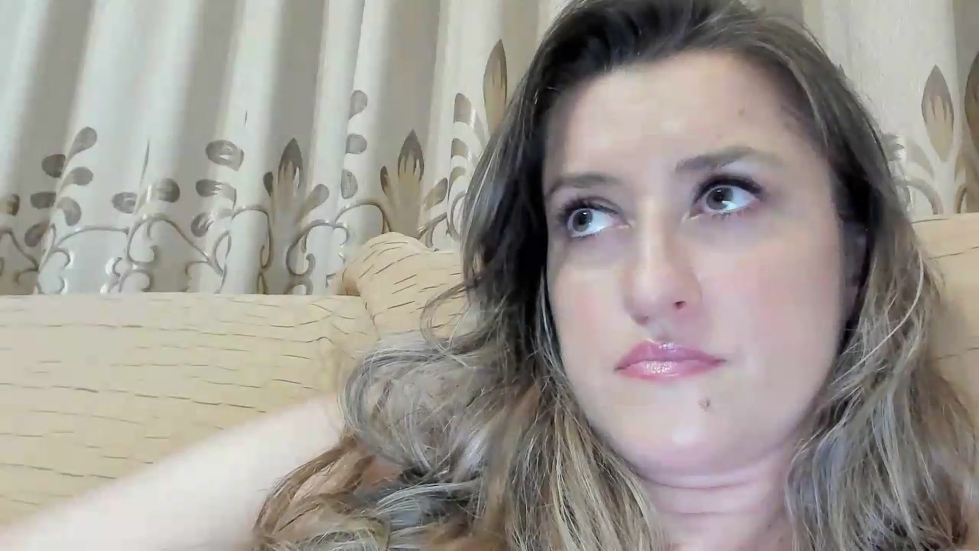 Gallery image thumbnail from BestDream's myfreecams stream on, 07/20/2026, 24:49 image 14 of 20