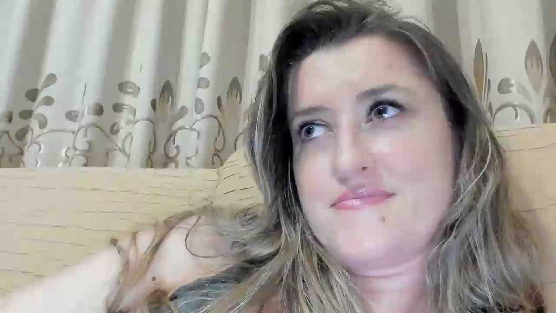 Gallery image thumbnail from BestDream's myfreecams stream on, 07/20/2026, 01:15 image 1 of 20