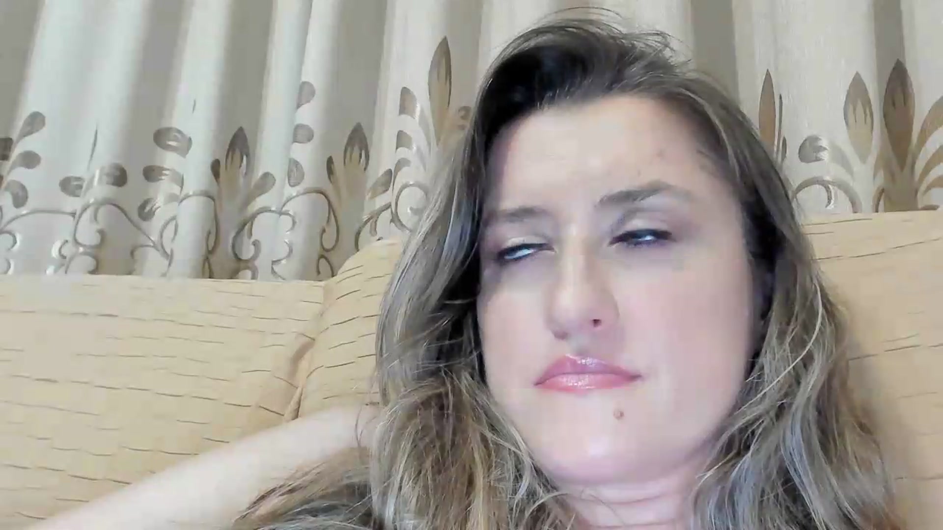 Gallery image thumbnail from BestDream's myfreecams stream on, 07/20/2026, 01:15 image 12 of 20