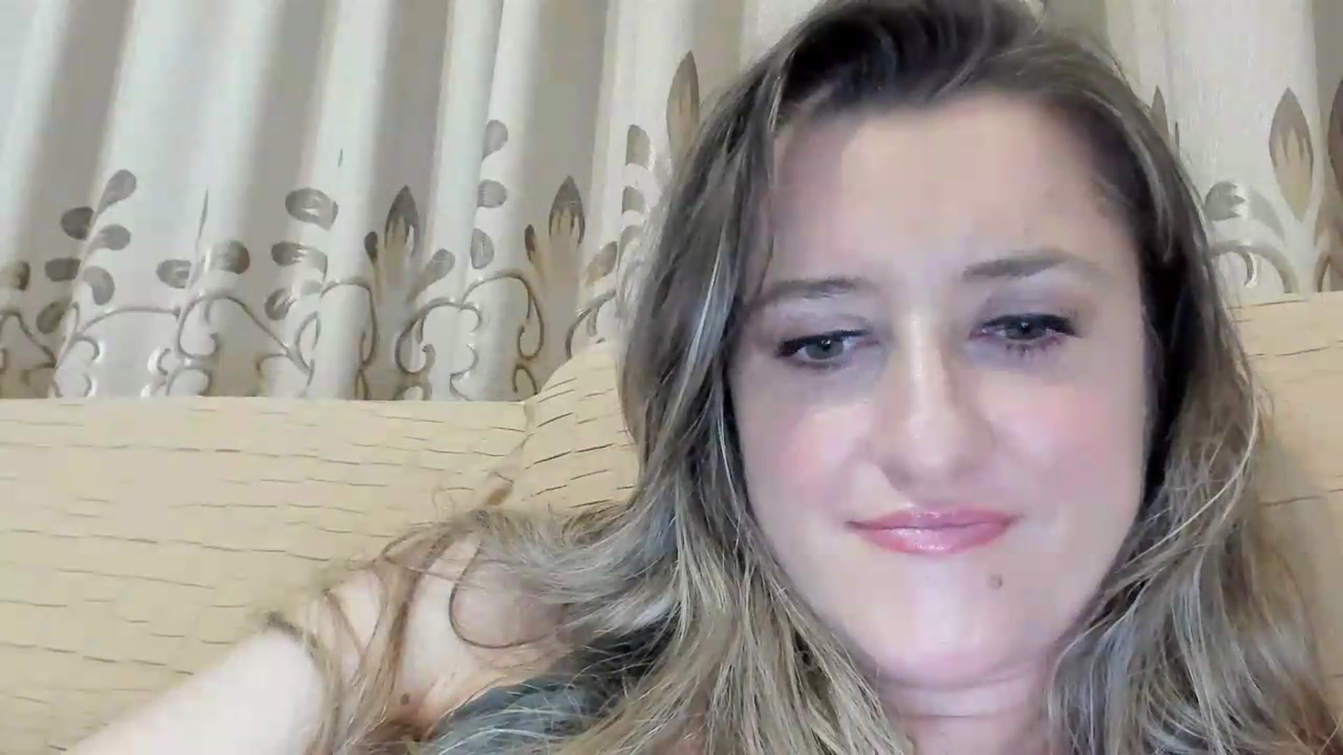 Gallery image thumbnail from BestDream's myfreecams stream on, 07/20/2026, 01:15 image 3 of 20