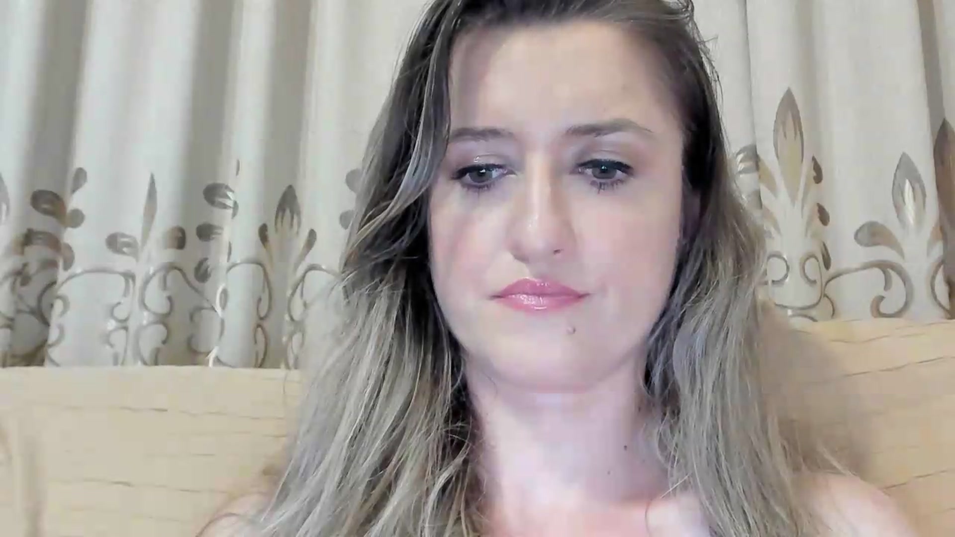 Gallery image thumbnail from BestDream's myfreecams stream on, 07/20/2026, 23:27 image 17 of 20