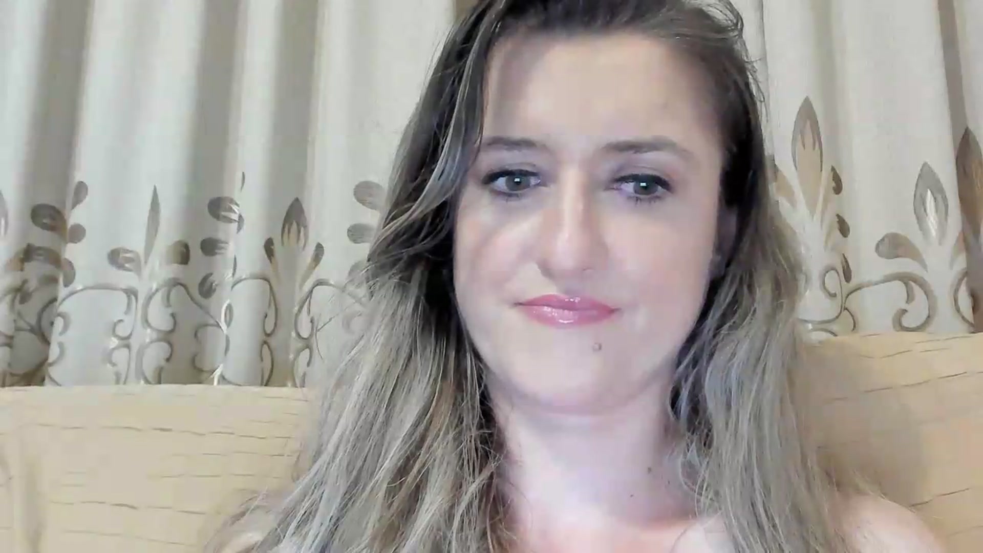 Gallery image thumbnail from BestDream's myfreecams stream on, 07/20/2026, 23:27 image 12 of 20