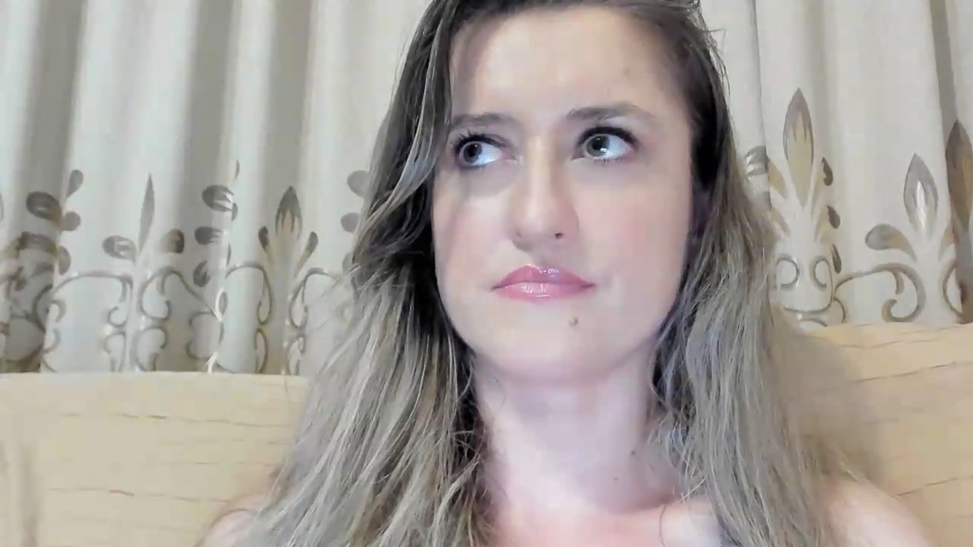 Gallery image thumbnail from BestDream's myfreecams stream on, 07/20/2026, 23:27 image 15 of 20