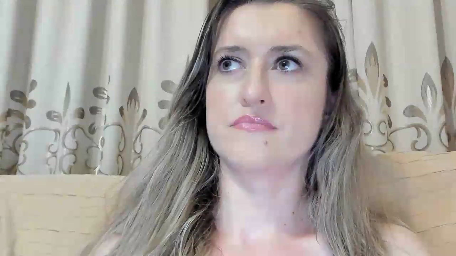 Gallery image thumbnail from BestDream's myfreecams stream on, 07/20/2026, 23:27 image 5 of 20