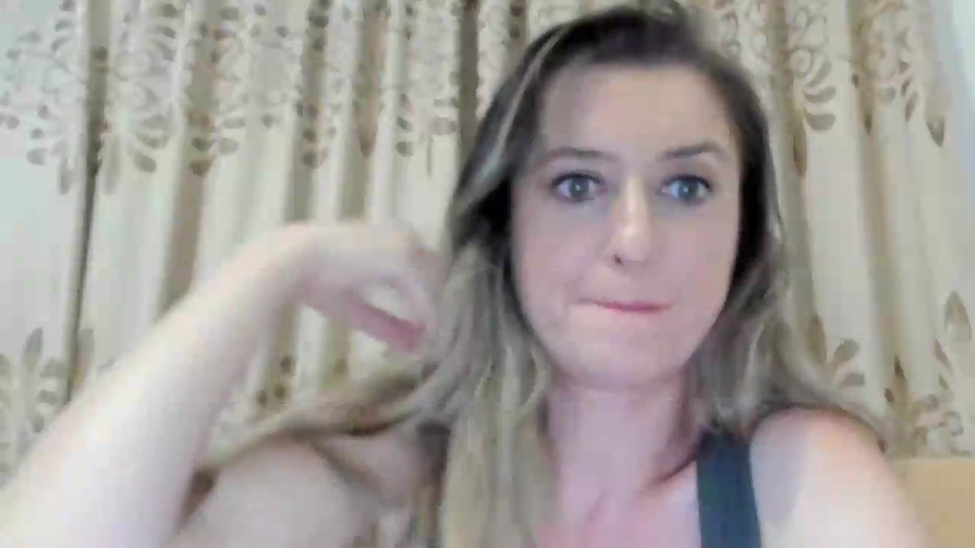 Gallery image thumbnail from BestDream's myfreecams stream on, 07/21/2026, 24:00 image 19 of 20
