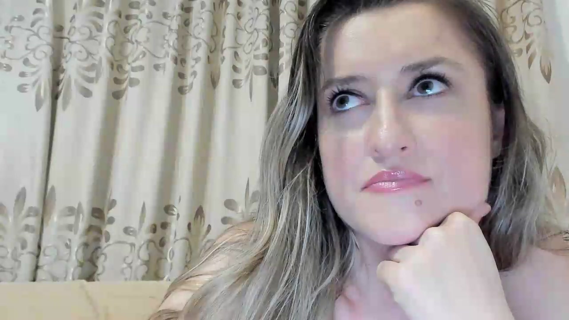 Gallery image thumbnail from BestDream's myfreecams stream on, 07/21/2026, 24:00 image 14 of 20