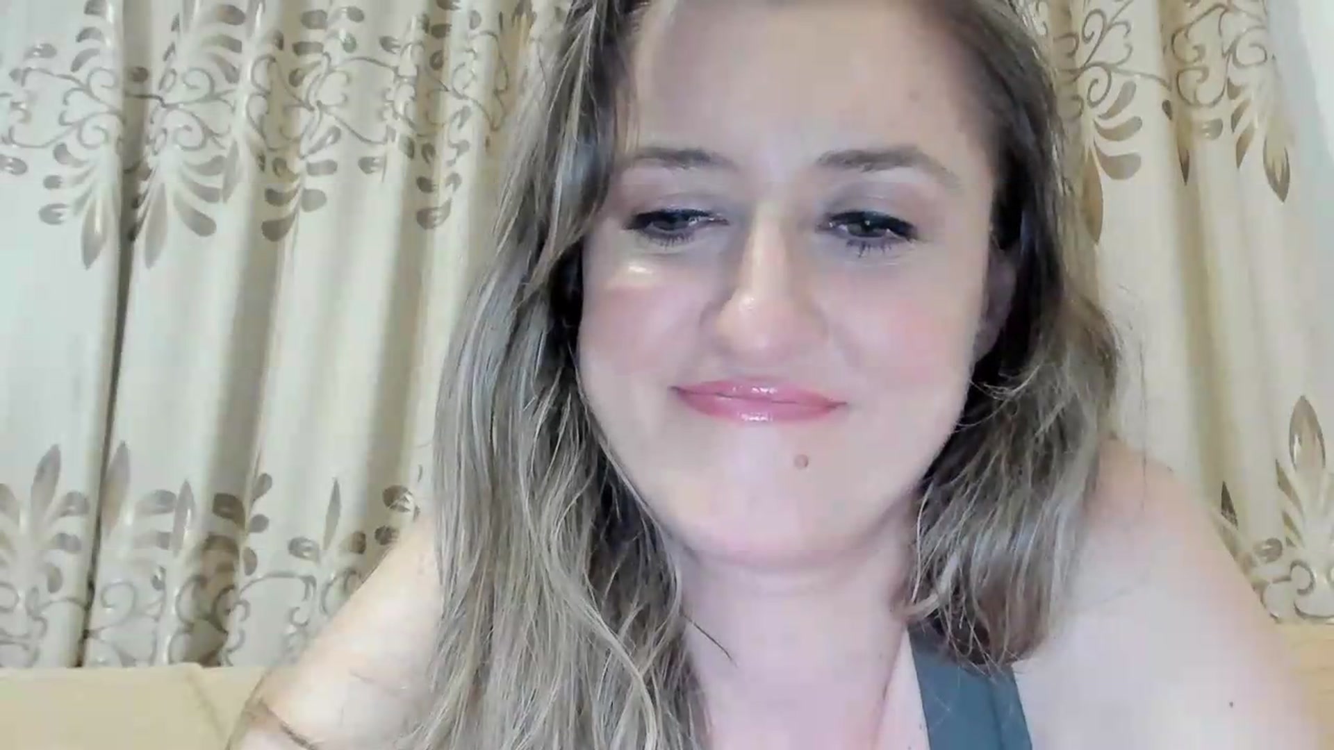 Gallery image thumbnail from BestDream's myfreecams stream on, 07/21/2026, 24:26 image 15 of 20