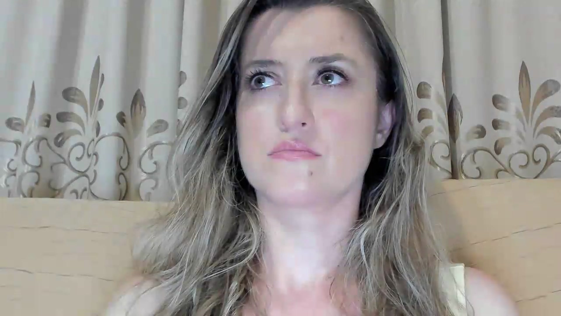 Gallery image thumbnail from BestDream's myfreecams stream on, 07/21/2026, 23:13 image 18 of 20