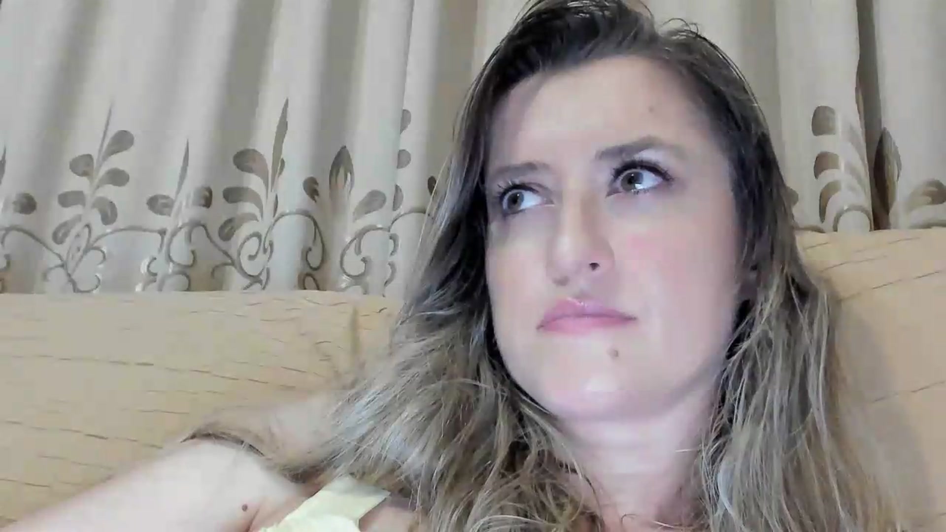 Gallery image thumbnail from BestDream's myfreecams stream on, 07/22/2026, 24:07 image 4 of 20