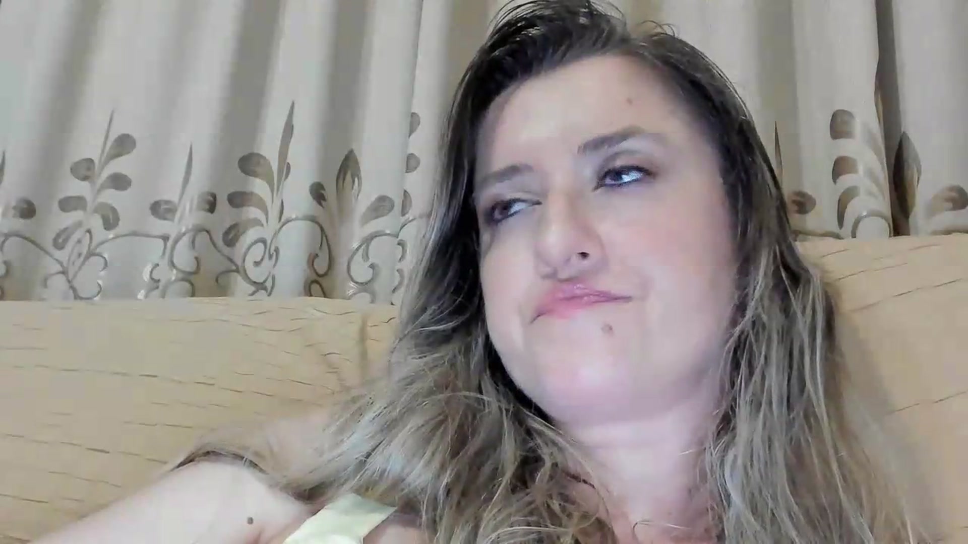 Gallery image thumbnail from BestDream's myfreecams stream on, 07/22/2026, 24:07 image 6 of 20
