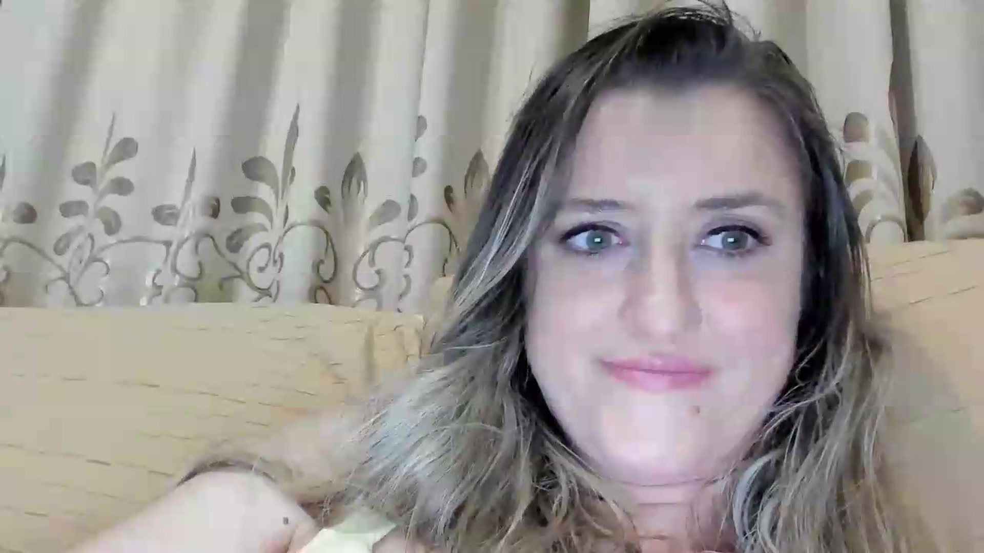 Gallery image thumbnail from BestDream's myfreecams stream on, 07/22/2026, 24:07 image 12 of 20