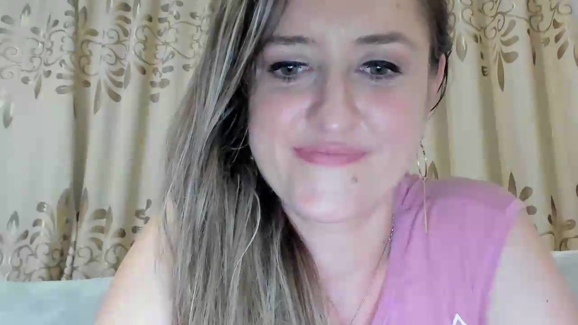 Gallery image thumbnail from BestDream's myfreecams stream on, 07/27/2026, 22:45 image 17 of 20