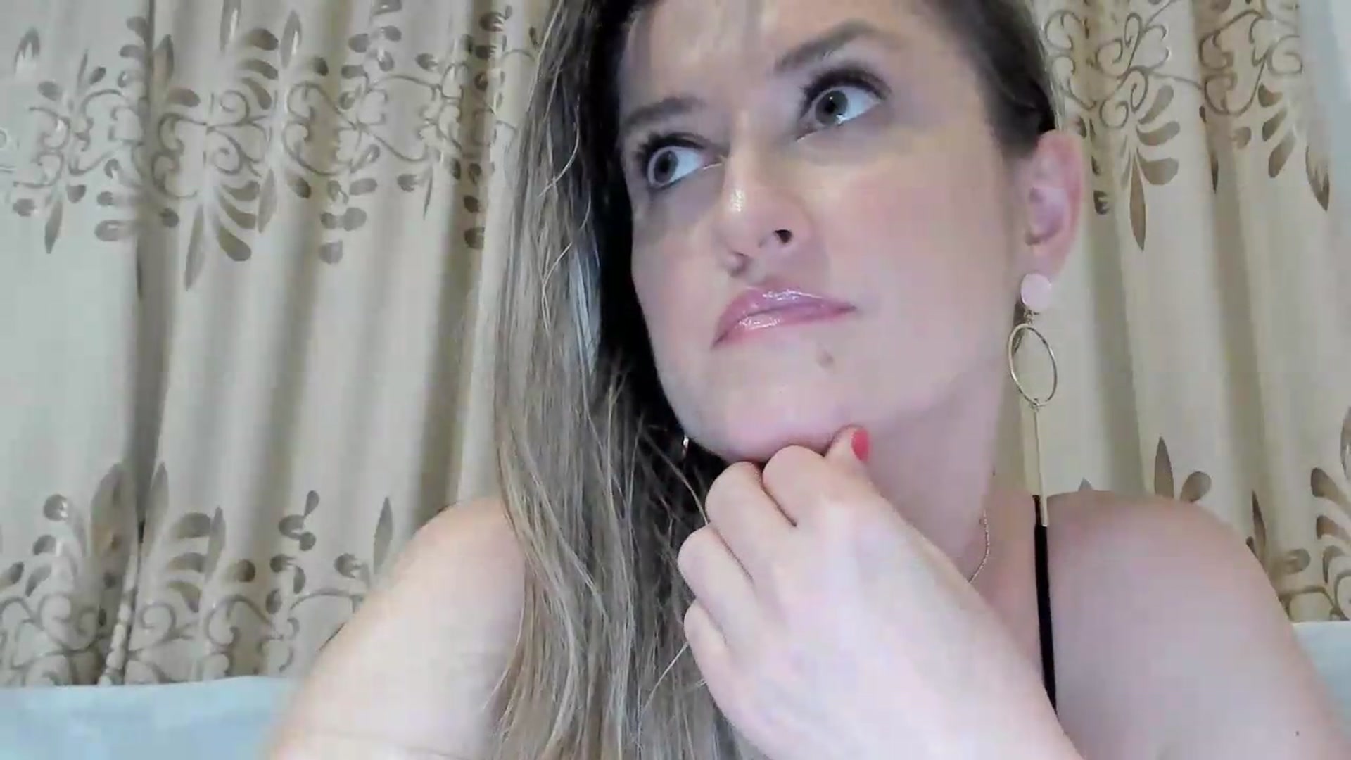 Gallery image thumbnail from BestDream's myfreecams stream on, 07/27/2026, 23:38 image 16 of 20