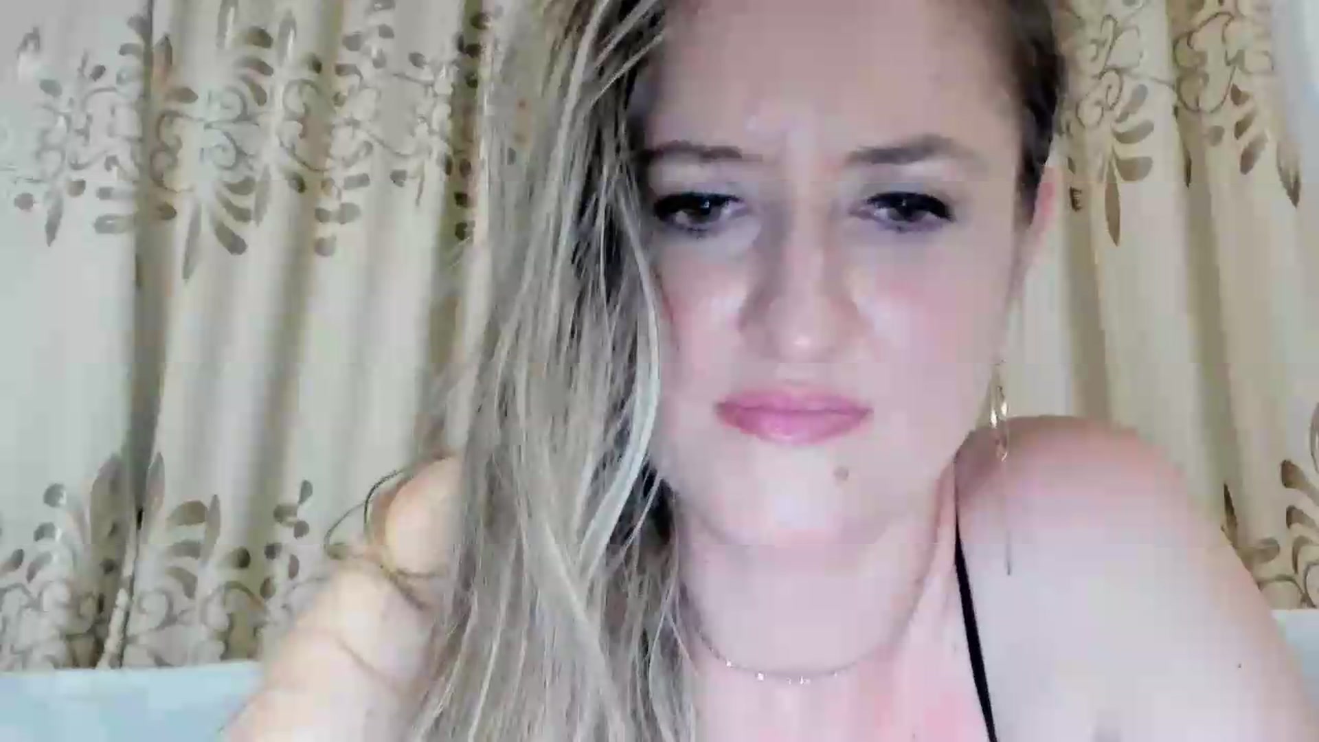 Gallery image thumbnail from BestDream's myfreecams stream on, 07/27/2026, 23:38 image 8 of 20
