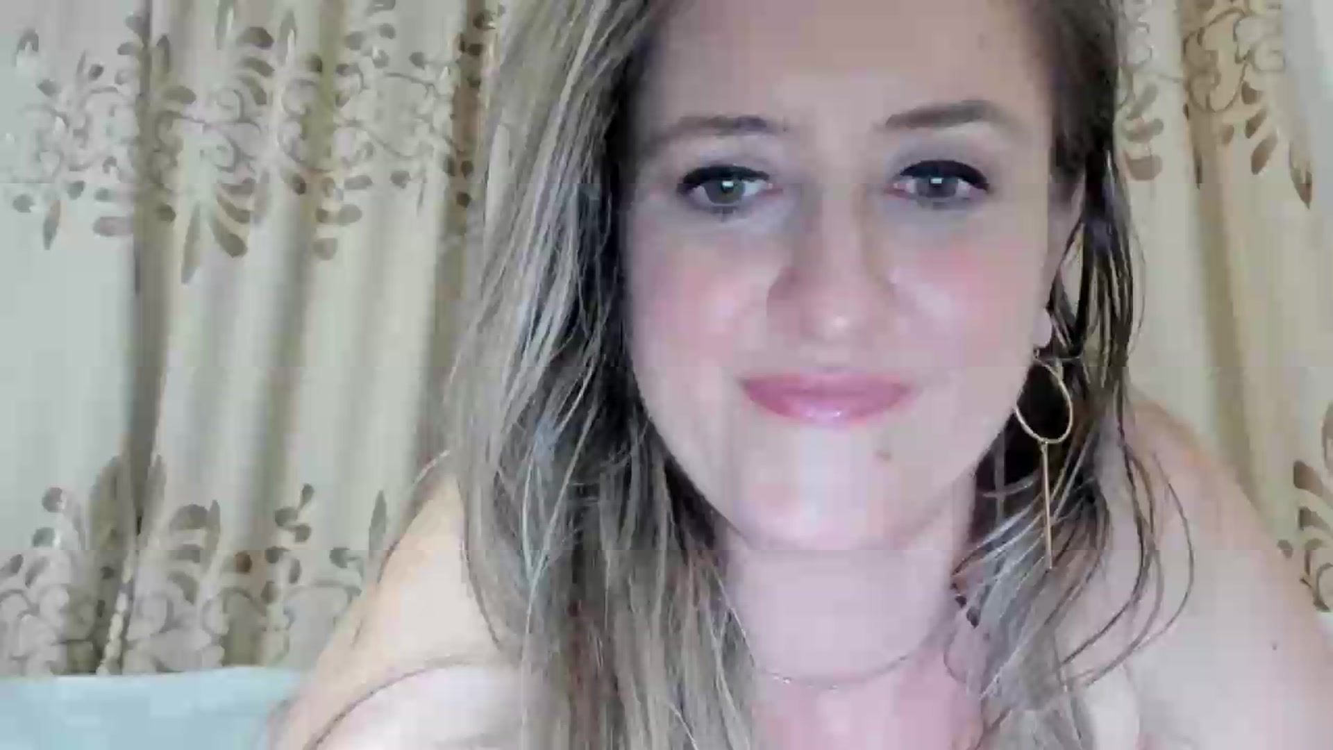 Gallery image thumbnail from BestDream's myfreecams stream on, 07/27/2026, 23:38 image 1 of 20