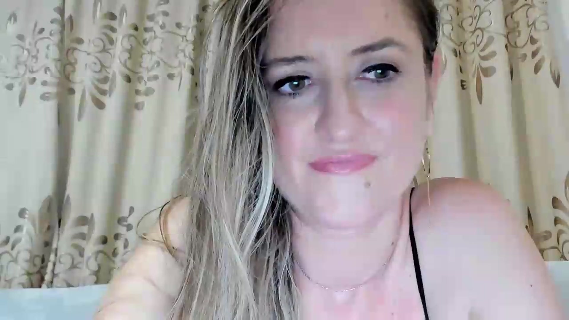 Gallery image thumbnail from BestDream's myfreecams stream on, 07/27/2026, 23:38 image 10 of 20