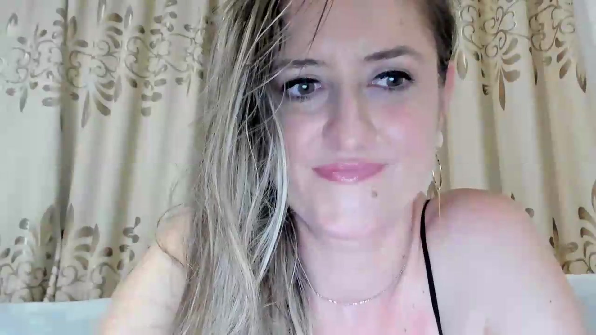 Gallery image thumbnail from BestDream's myfreecams stream on, 07/27/2026, 23:38 image 13 of 20