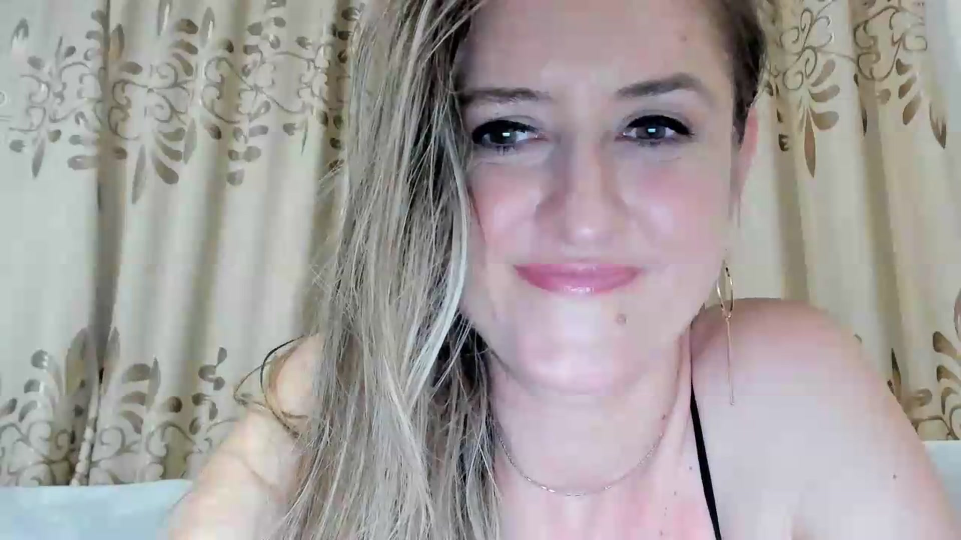 Gallery image thumbnail from BestDream's myfreecams stream on, 07/27/2026, 23:38 image 7 of 20