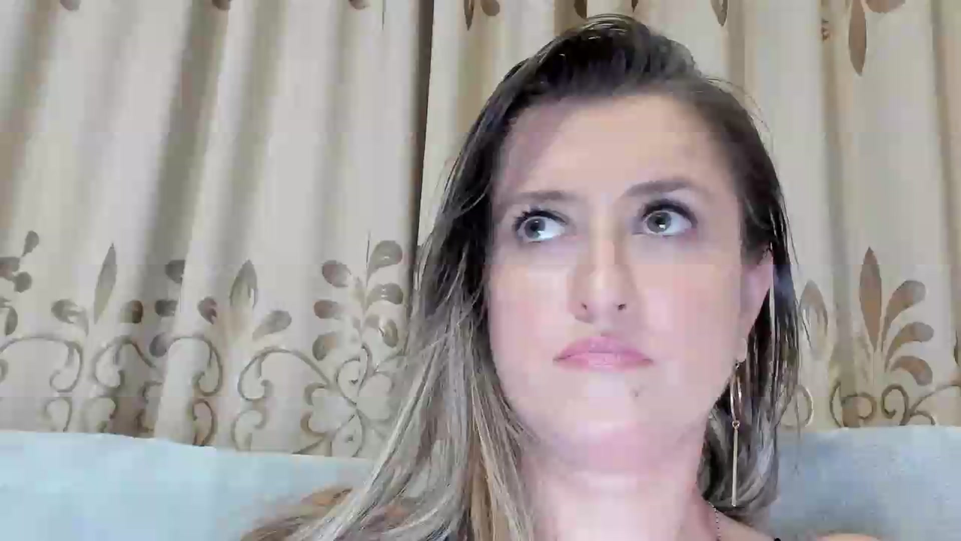 Gallery image thumbnail from BestDream's myfreecams stream on, 07/28/2026, 24:14 image 17 of 20