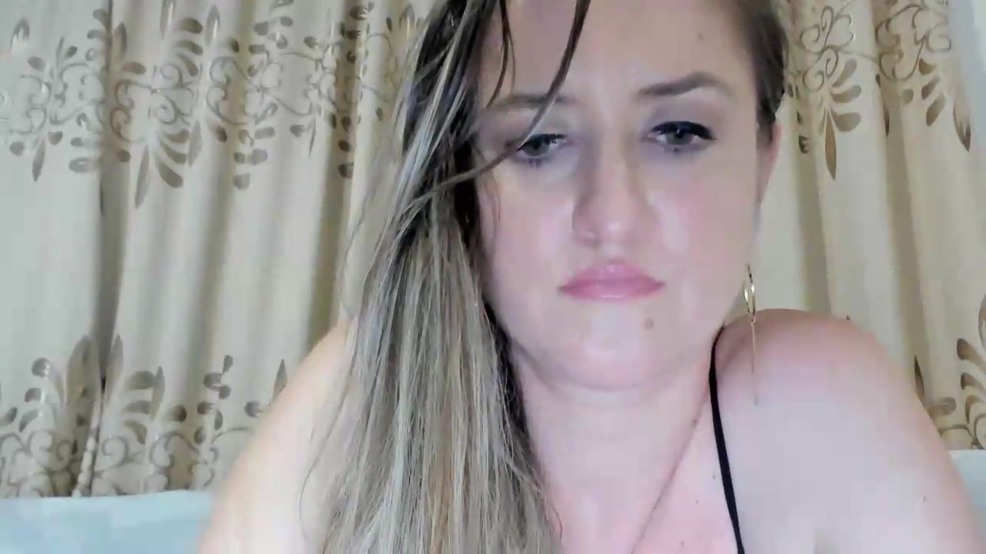 Gallery image thumbnail from BestDream's myfreecams stream on, 07/28/2026, 24:14 image 4 of 20