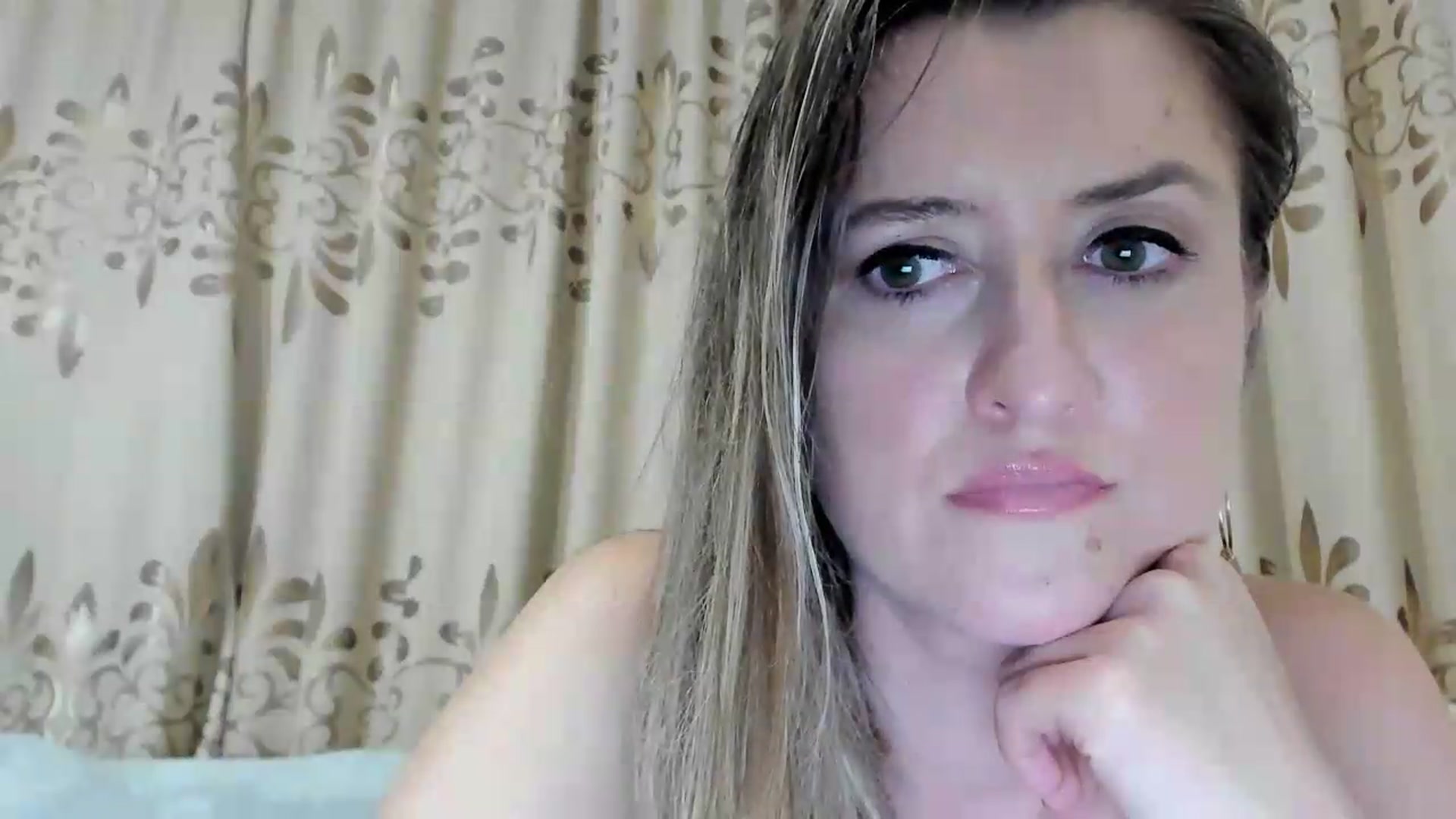 Gallery image thumbnail from BestDream's myfreecams stream on, 07/28/2026, 01:12 image 12 of 20