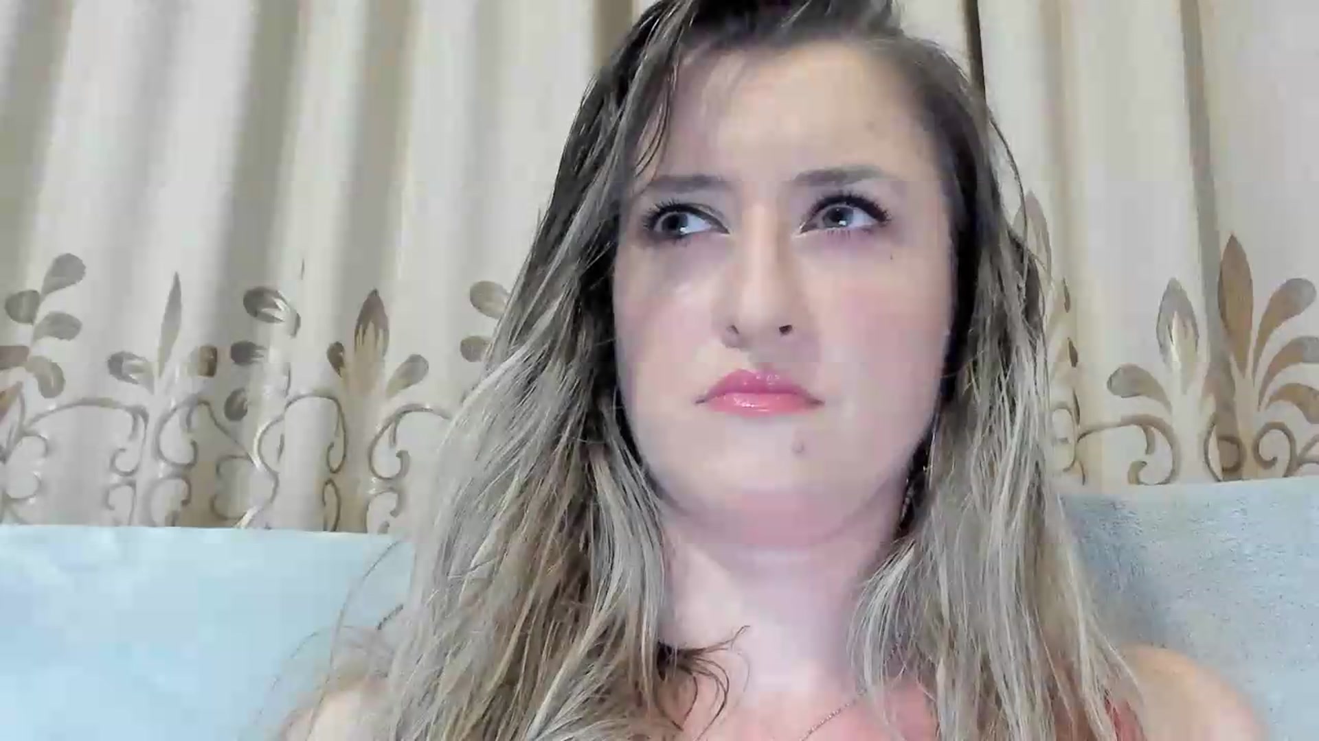 Gallery image thumbnail from BestDream's myfreecams stream on, 07/28/2026, 23:55 image 17 of 20