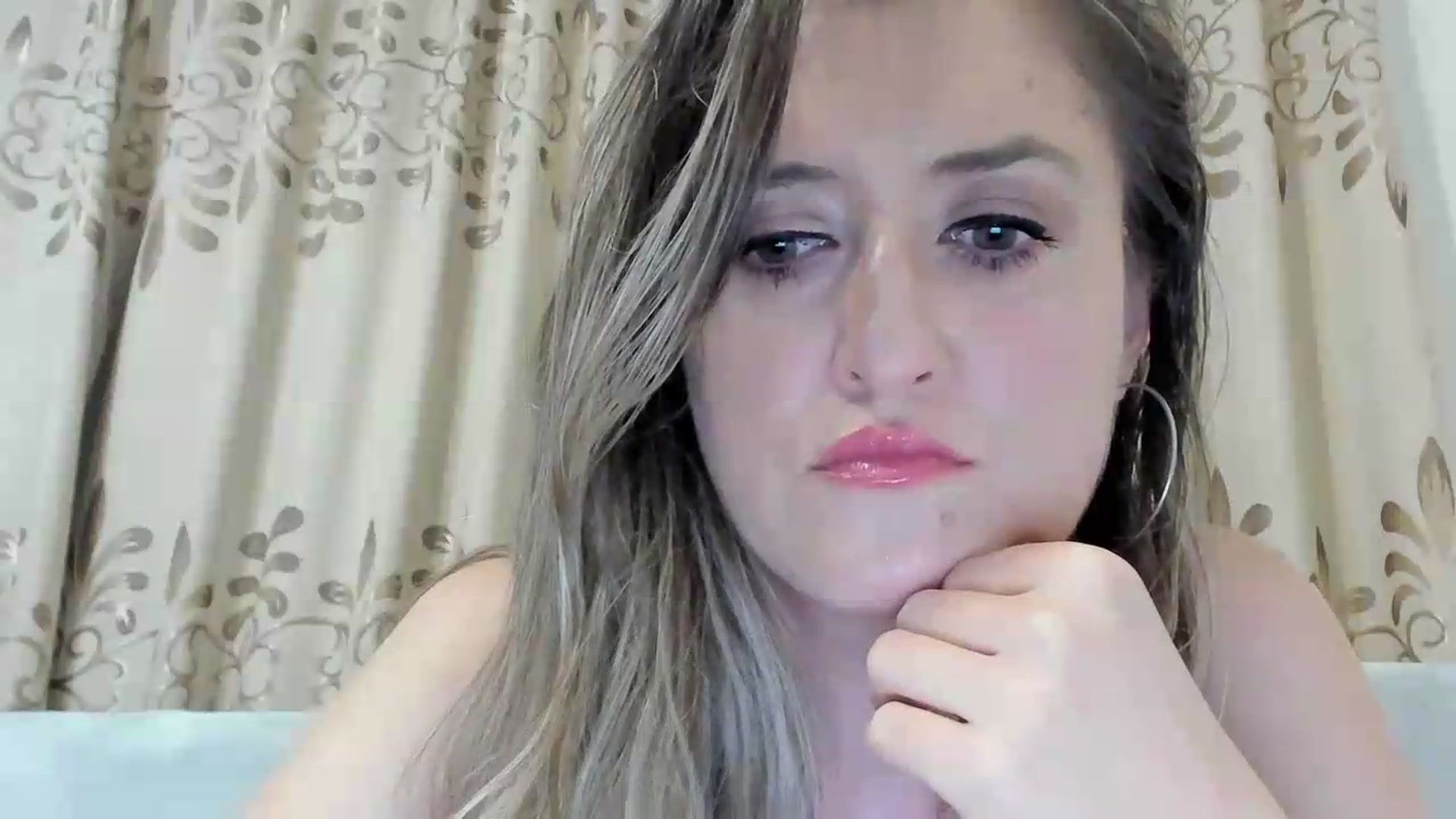 Gallery image thumbnail from BestDream's myfreecams stream on, 07/29/2026, 01:18 image 15 of 20