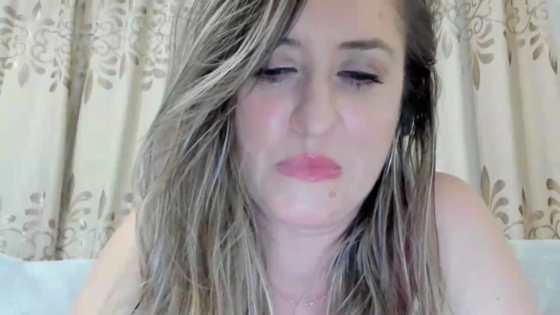Gallery image thumbnail from BestDream's myfreecams stream on, 07/29/2026, 03:20 image 10 of 20