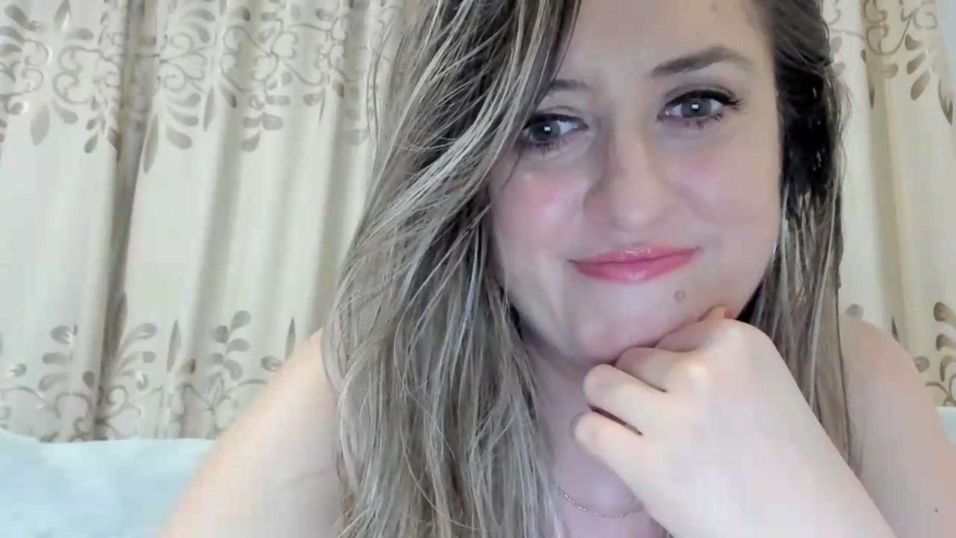 Gallery image thumbnail from BestDream's myfreecams stream on, 07/29/2026, 03:20 image 12 of 20