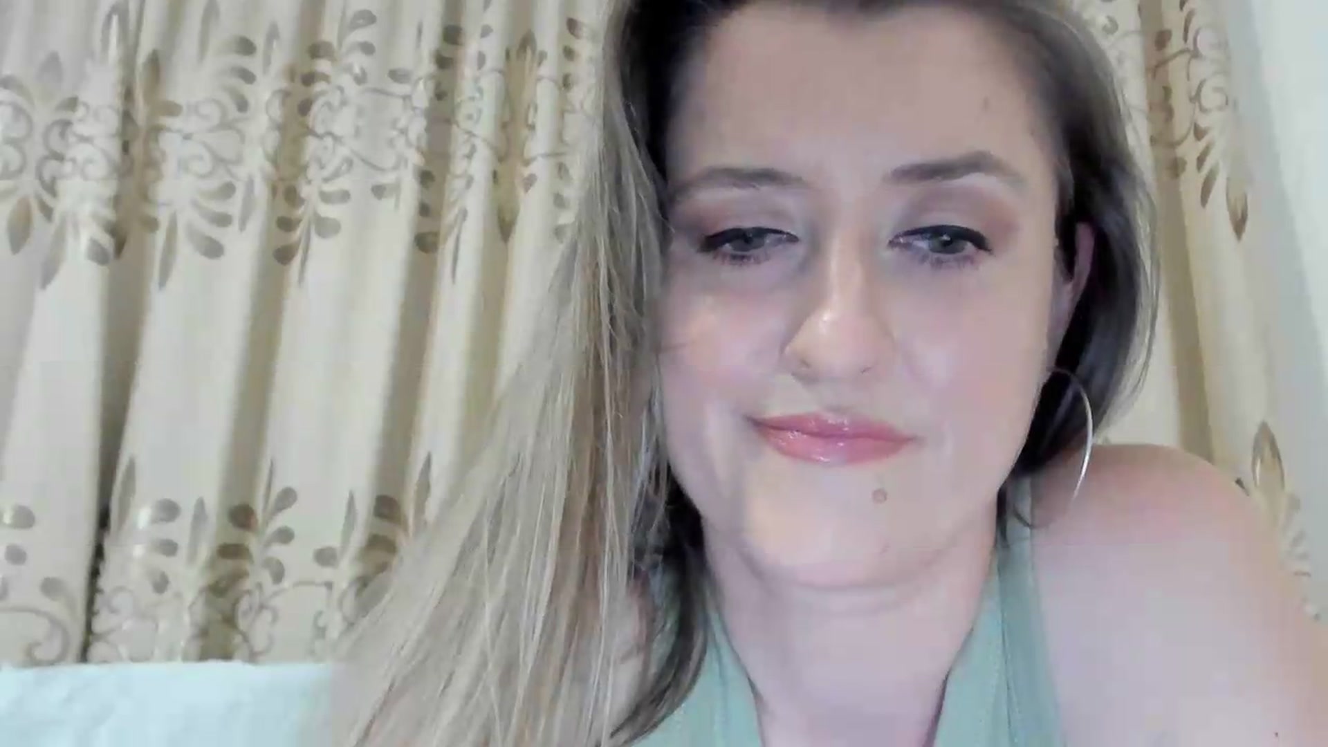 Gallery image thumbnail from BestDream's myfreecams stream on, 07/29/2026, 22:03 image 12 of 20