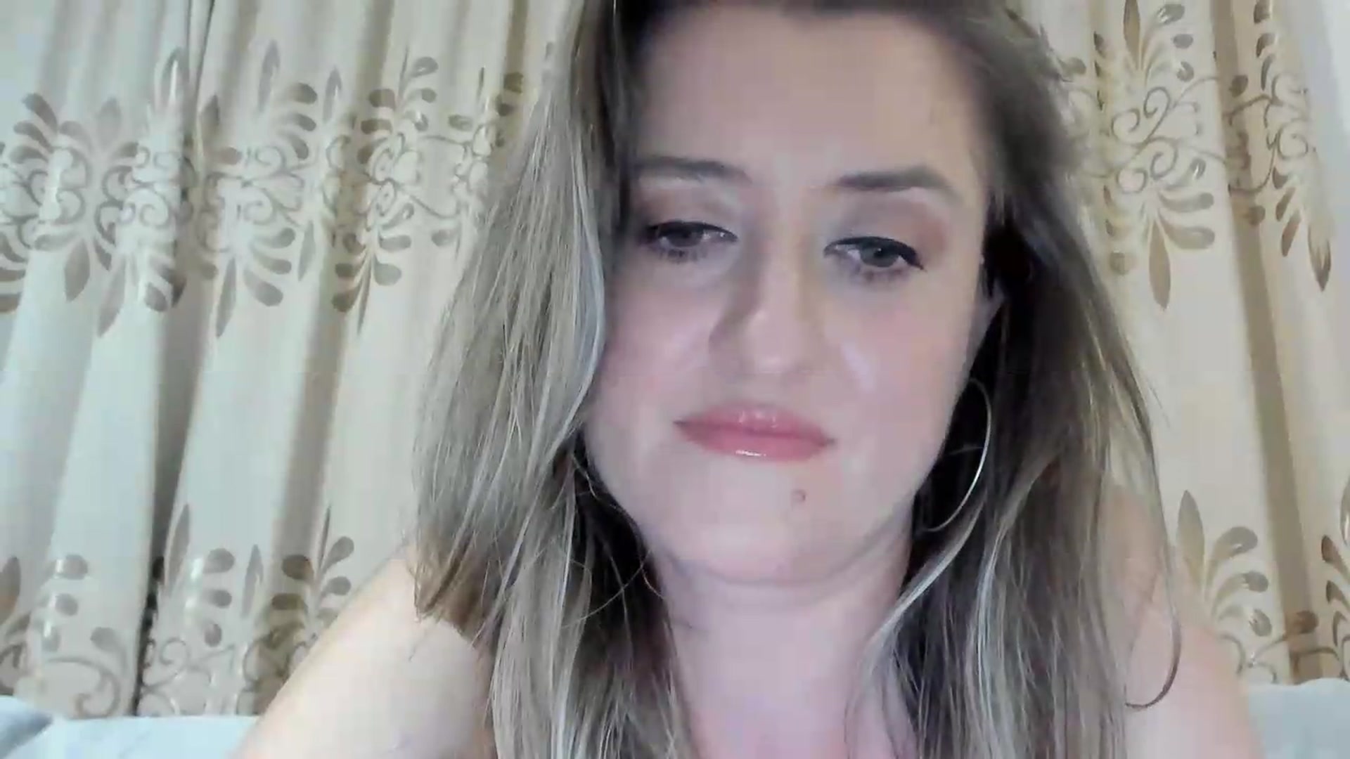 Gallery image thumbnail from BestDream's myfreecams stream on, 07/29/2026, 23:28 image 4 of 20