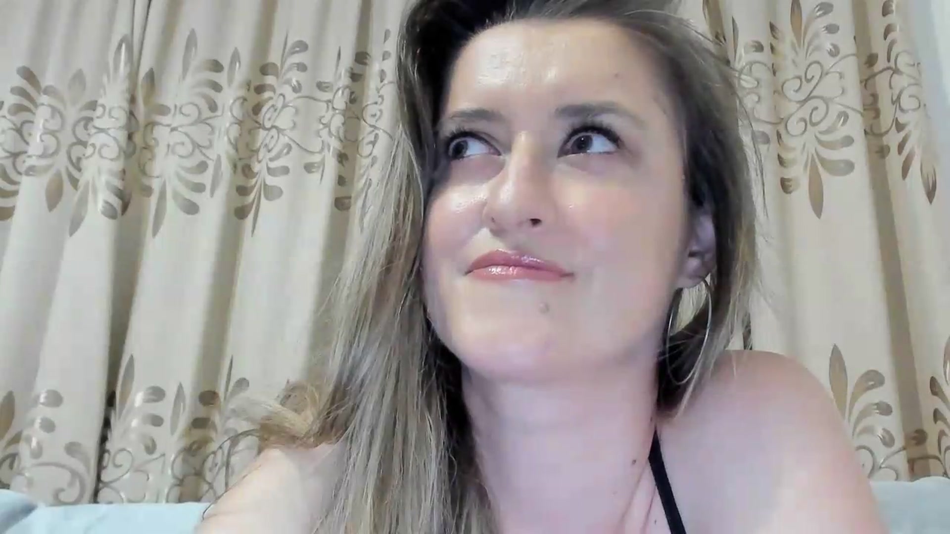 Gallery image thumbnail from BestDream's myfreecams stream on, 07/29/2026, 23:28 image 15 of 20