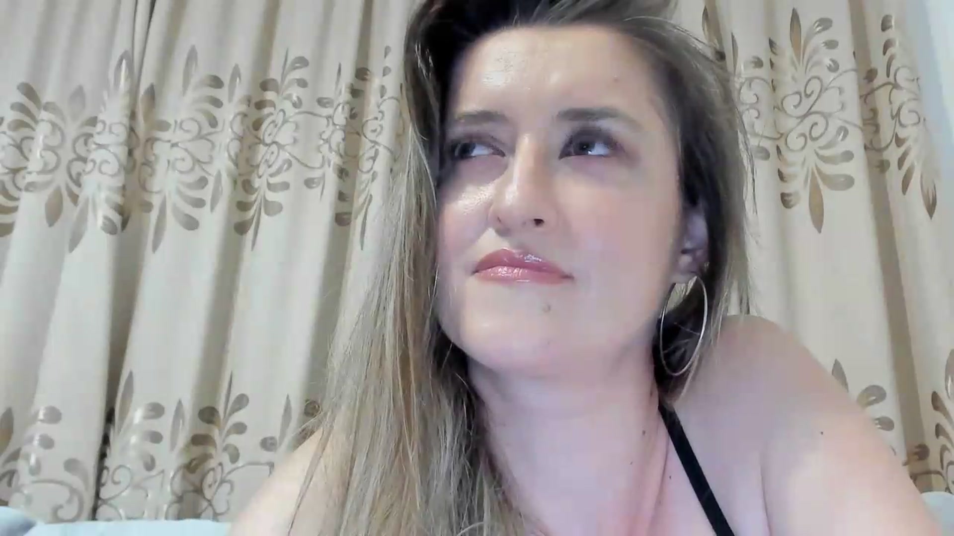 Gallery image thumbnail from BestDream's myfreecams stream on, 07/29/2026, 23:28 image 13 of 20