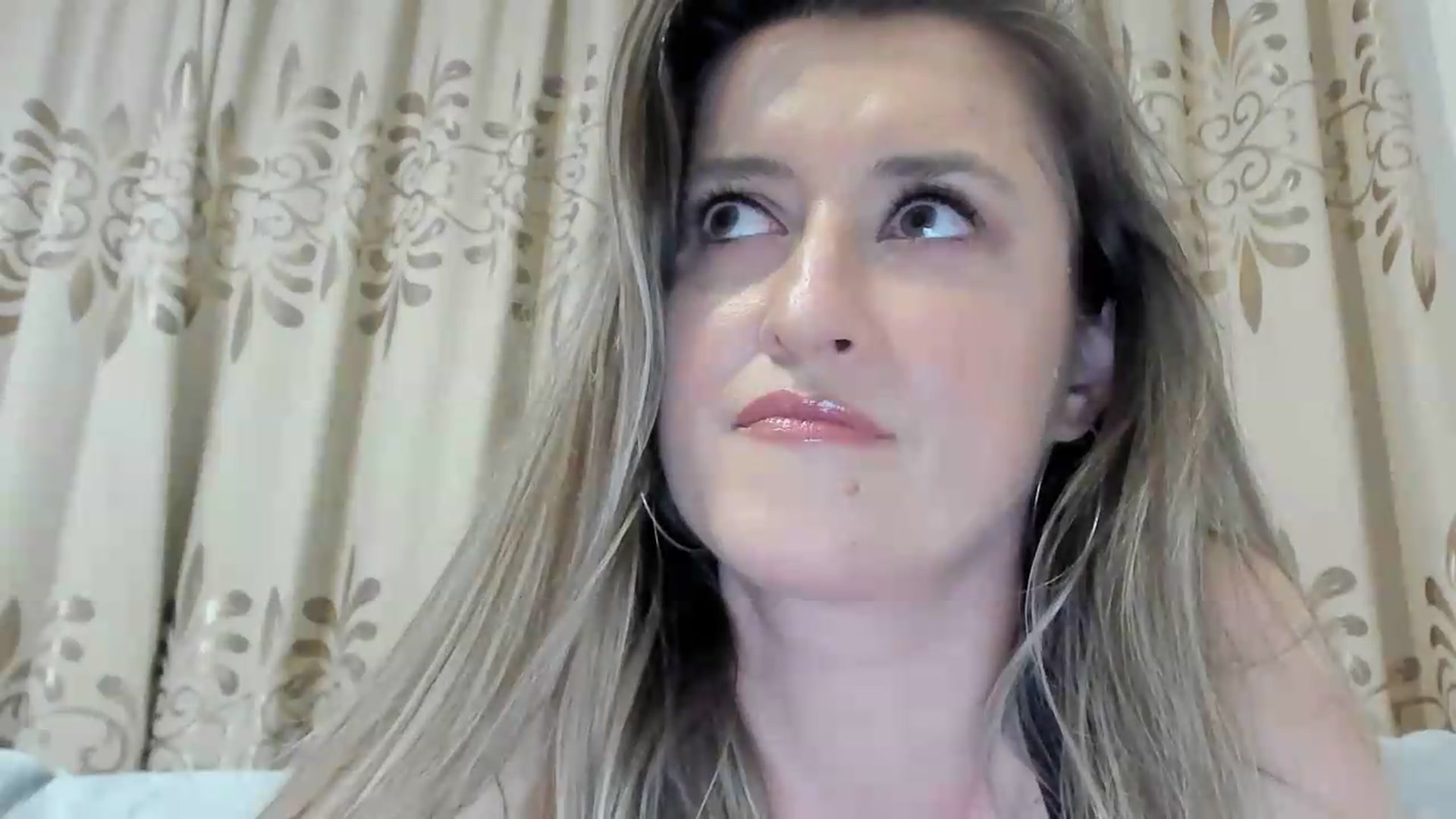 Gallery image thumbnail from BestDream's myfreecams stream on, 07/29/2026, 23:28 image 2 of 20