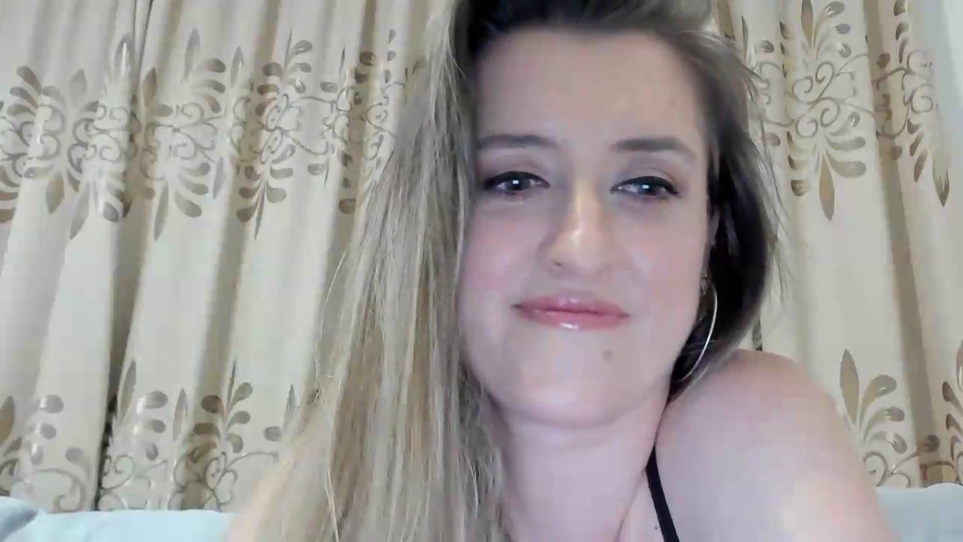 Gallery image thumbnail from BestDream's myfreecams stream on, 07/29/2026, 23:28 image 10 of 20