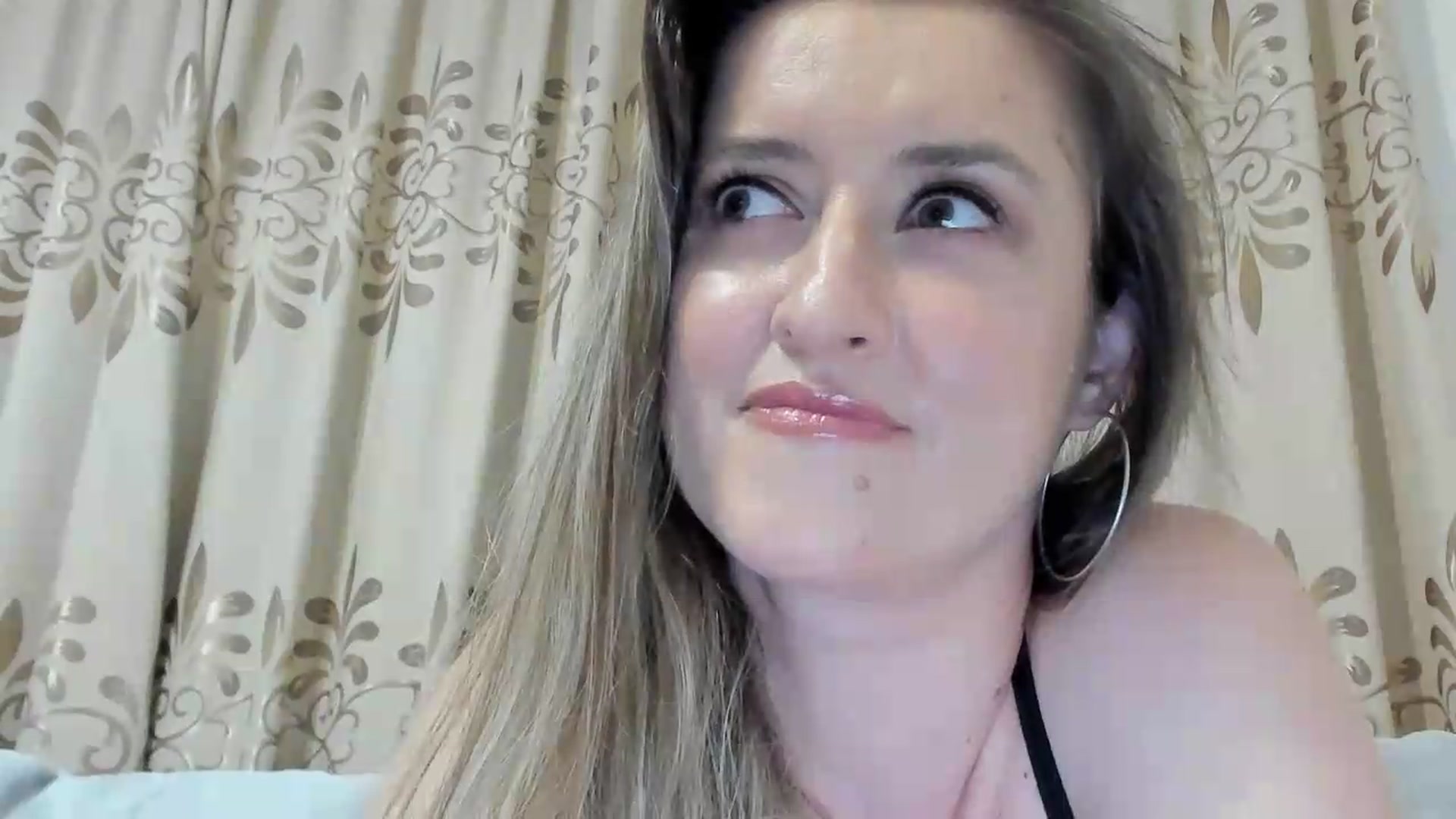 Gallery image thumbnail from BestDream's myfreecams stream on, 07/29/2026, 23:28 image 12 of 20
