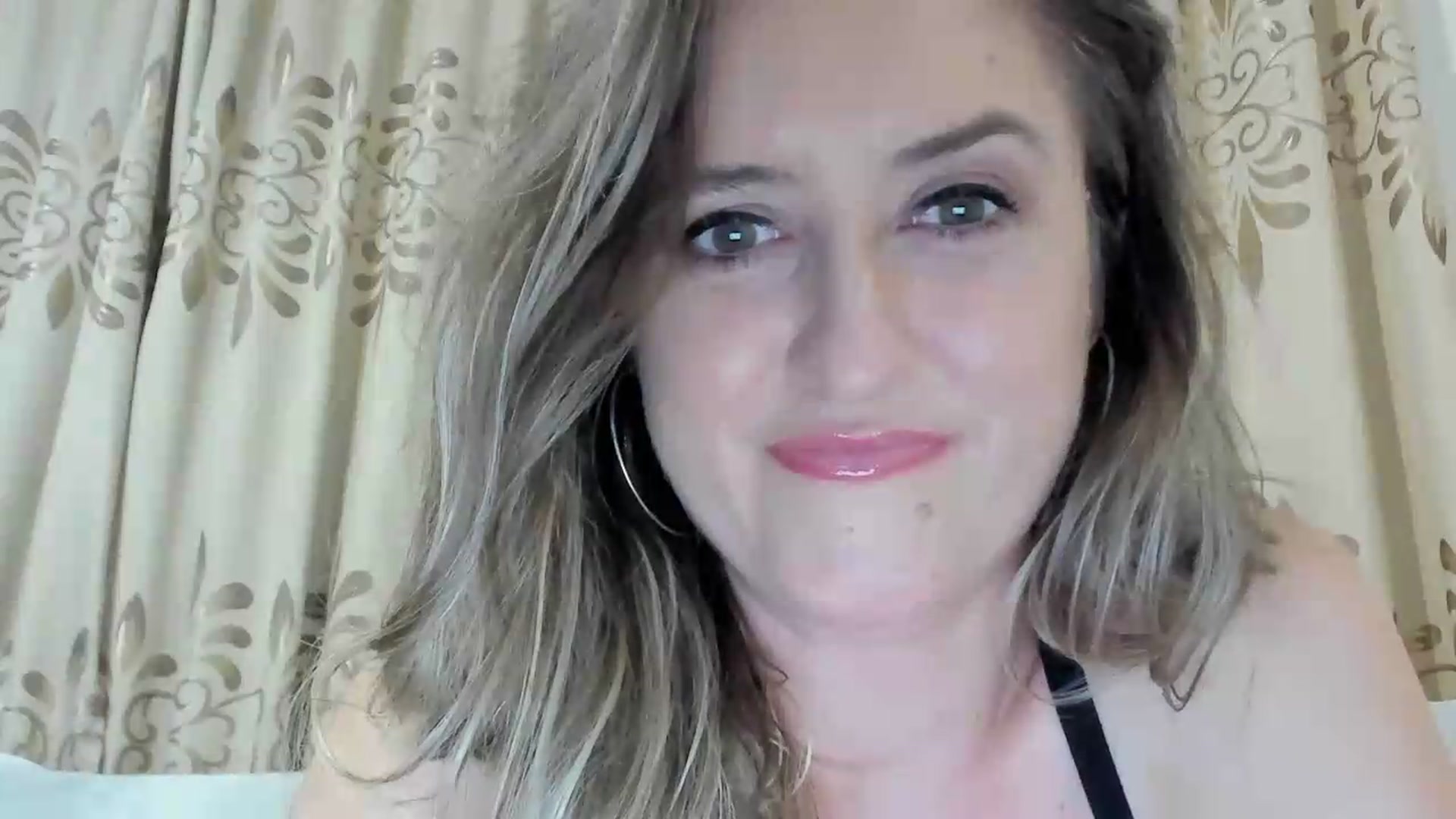 Gallery image thumbnail from BestDream's myfreecams stream on, 07/30/2026, 22:39 image 9 of 20