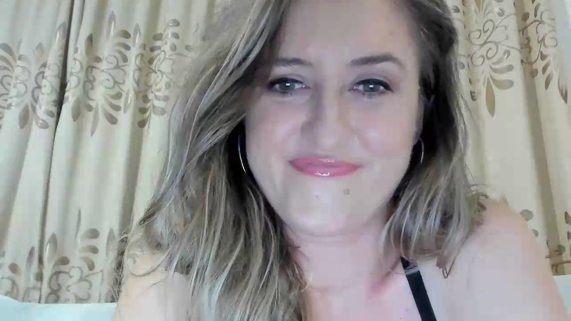 Gallery image thumbnail from BestDream's myfreecams stream on, 07/30/2026, 22:39 image 8 of 20