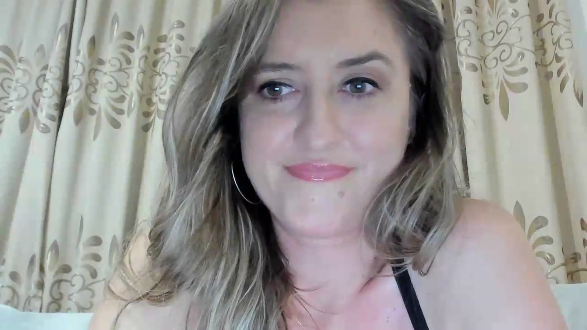 Gallery image thumbnail from BestDream's myfreecams stream on, 07/30/2026, 22:39 image 15 of 20