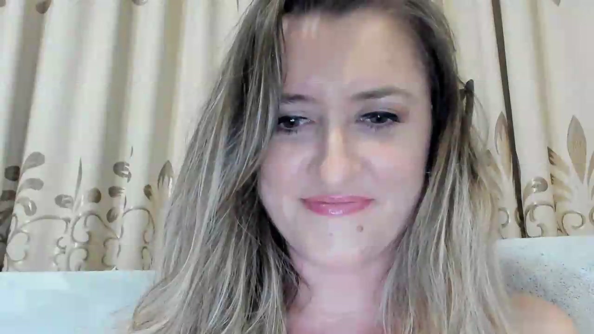 Gallery image thumbnail from BestDream's myfreecams stream on, 07/30/2026, 23:52 image 16 of 20