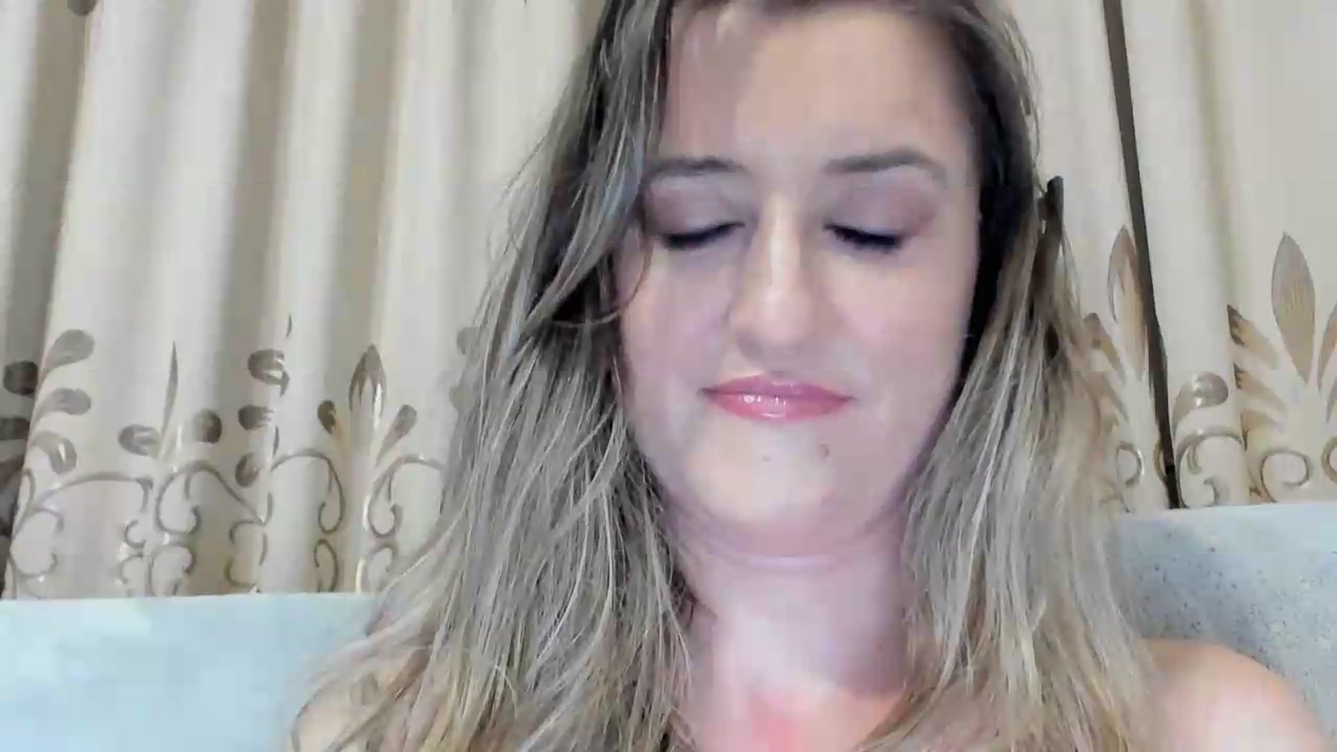 Gallery image thumbnail from BestDream's myfreecams stream on, 07/31/2026, 24:31 image 14 of 20