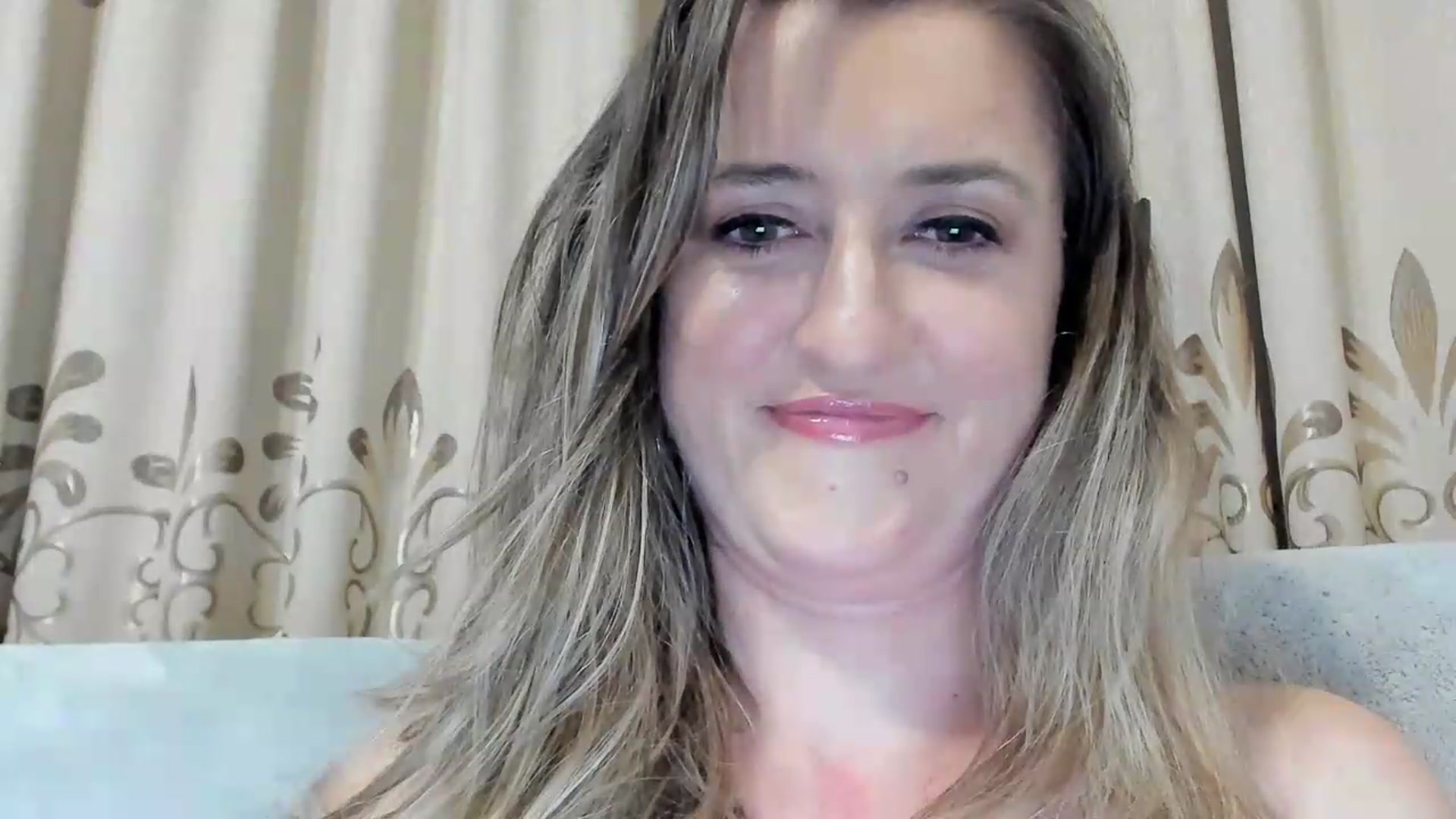 Gallery image thumbnail from BestDream's myfreecams stream on, 07/31/2026, 24:31 image 19 of 20